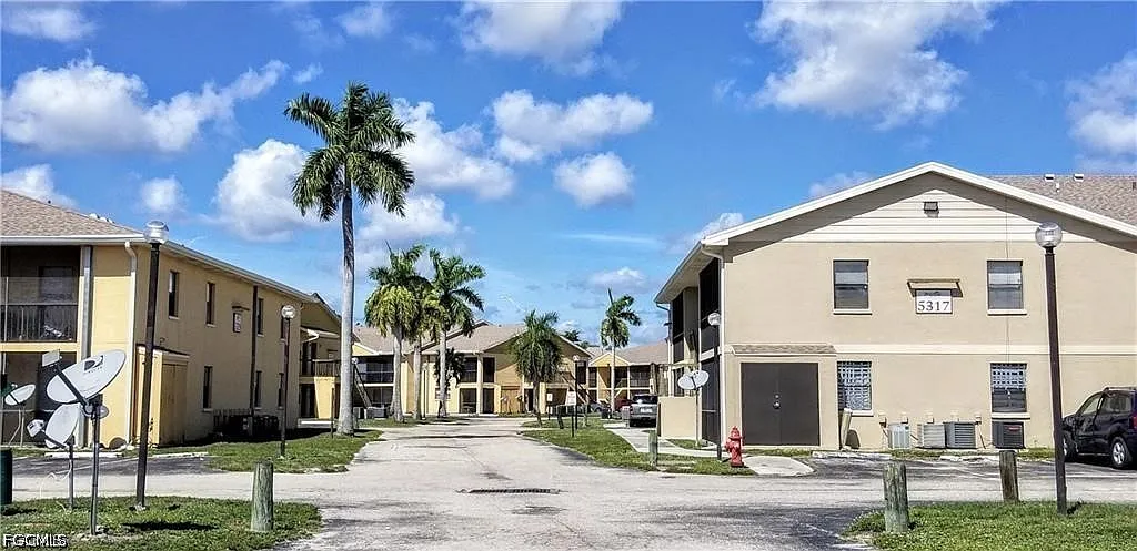 1 bed, 1.0 bath, 577 sqft, $1,050 — Photo 1