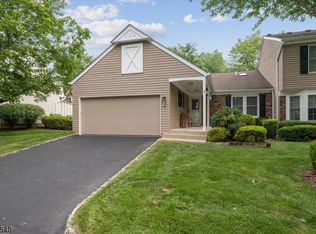 15 Bradford Ln, Basking Ridge, NJ 07920