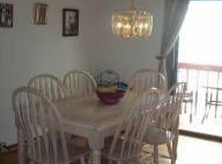 206 Carters Grove Dr, Gibsonia, PA 15044