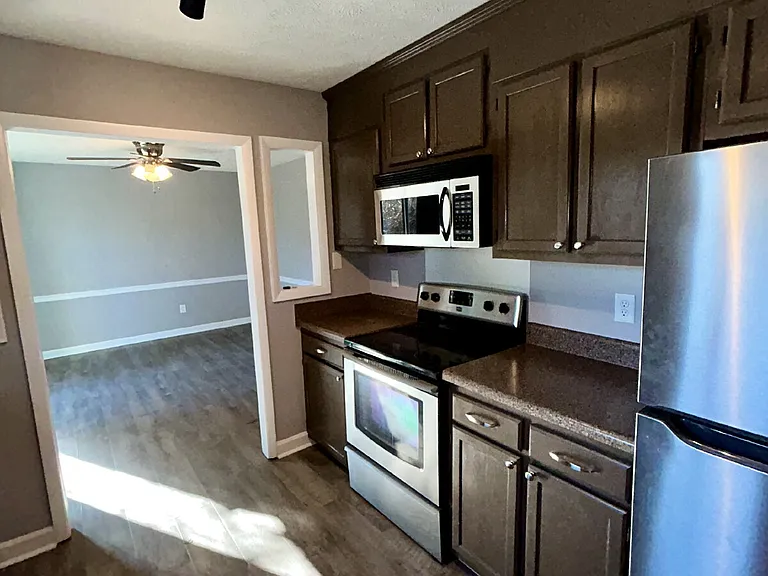 715 Prestige Blvd — Photo 18