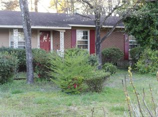1030 Bingham Dr, Fayetteville, NC 28304