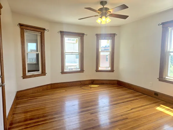 39 Adams St #2, Worcester, MA 01604