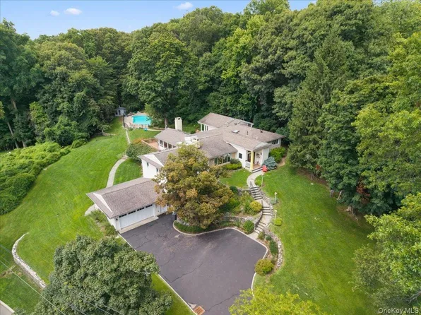 5 Agnes Cir, Ardsley, NY 10502
