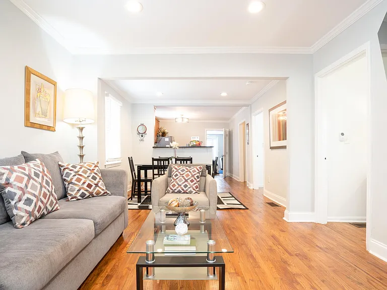 Electric Ave NW — Photo 6
