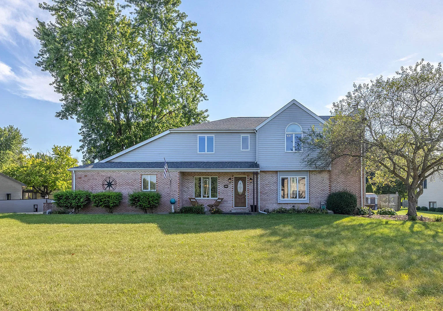 4 bed, 2232 sqft, $3,500 — Photo 3