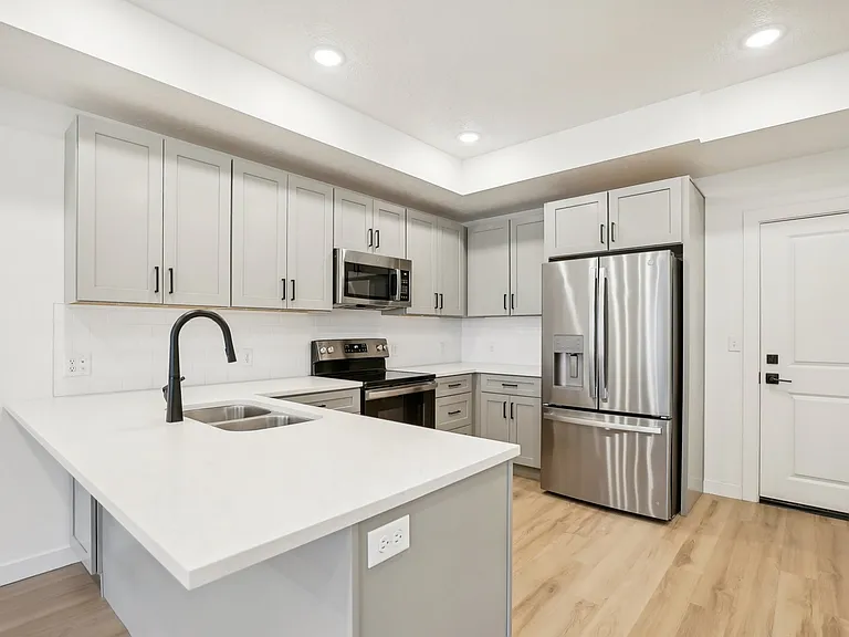 Sundance - Kitchen