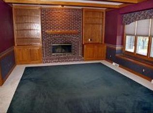 N33W23260 Greenbriar Ct, Pewaukee, WI 53072