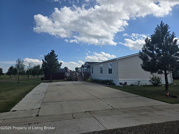 4th image of 926 Sorrel Ln