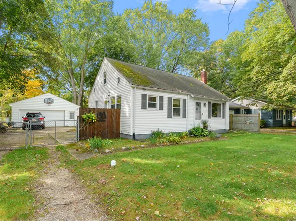 5243 Boylan St, Kalamazoo, MI 49004