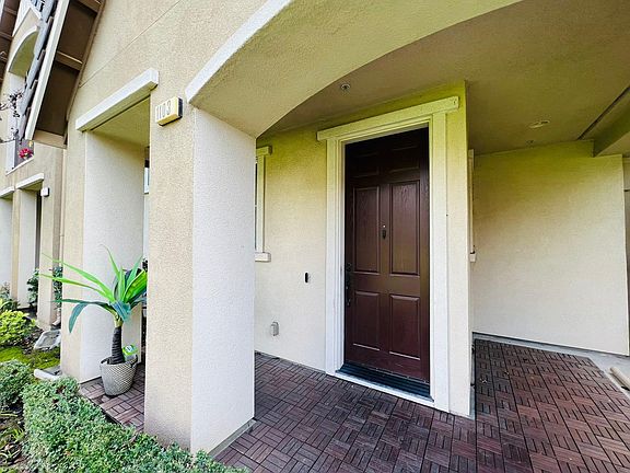4th image of 1103 Westbury Dr