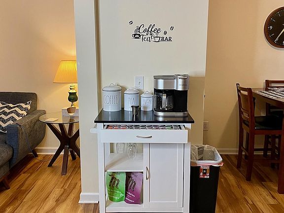 Coffee & Tea Bar