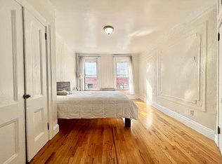 151 Berry St APT 2R, Brooklyn, NY 11249