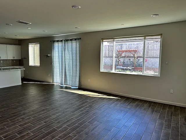 2061 Rosewood Dr #1 — Photo 12