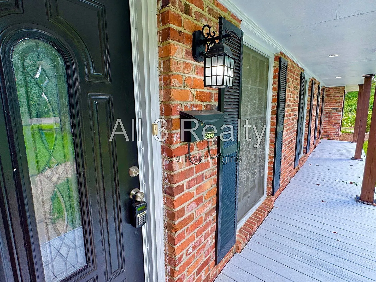 4 bed, 3.5 bath, 2275 sqft, $1,935 — Photo 4