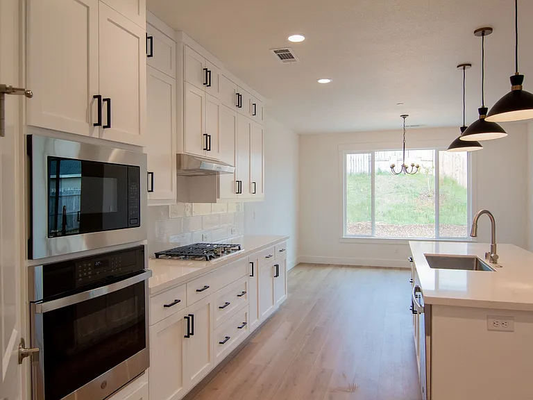 3677 Nadal Dr — Photo 12