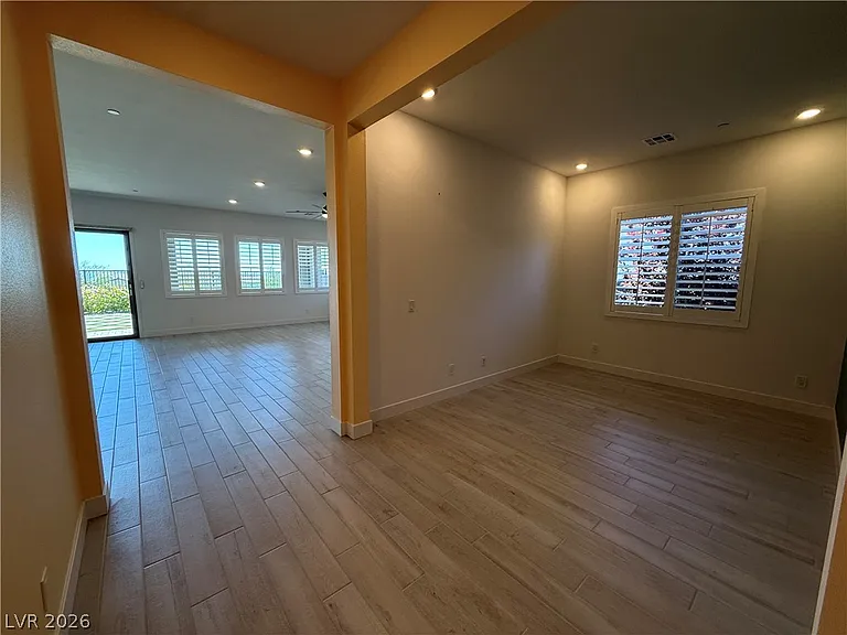 324 Forsyth Park St — Photo 6