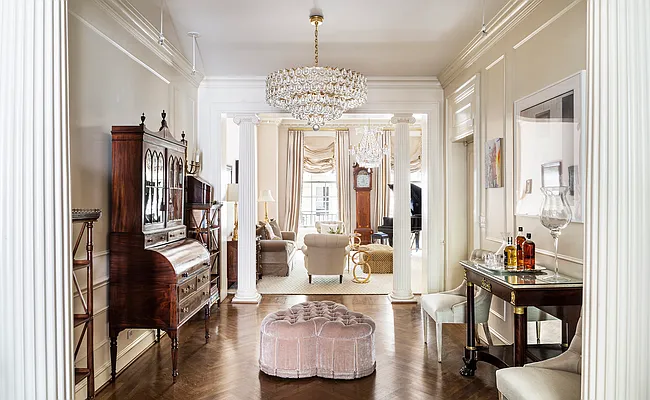 Sold by Compass | media 2