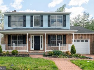 14 Hinesleigh Ct, Baltimore, MD 21234