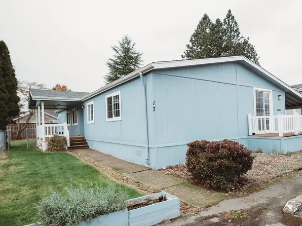 301 E Columbia Dr Unit 17, Newberg, OR 97132