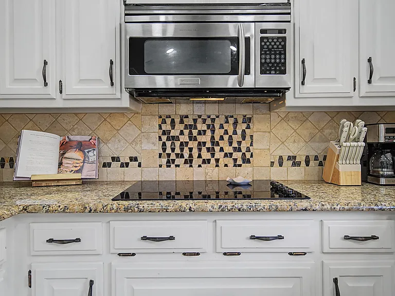 1203 Babbling Brook Dr — Photo 6