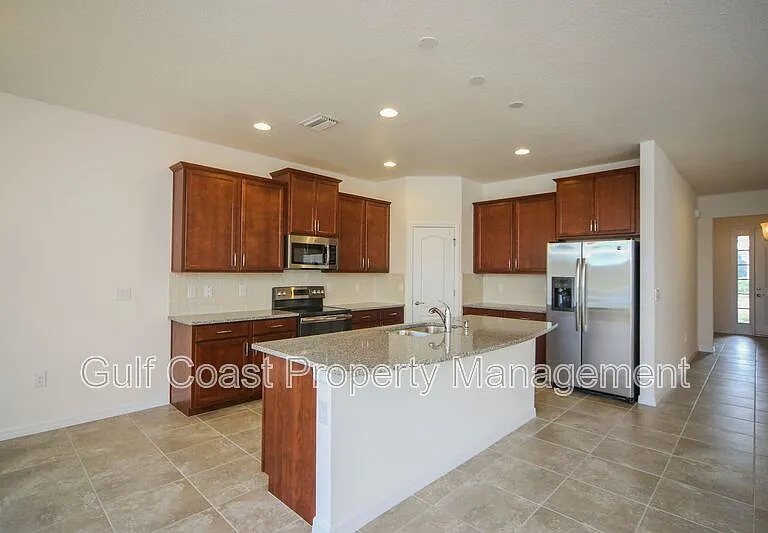 2903 Esmeralda Dr — Photo 7