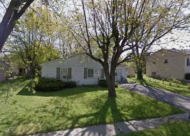 3925 Della Ct photo 1