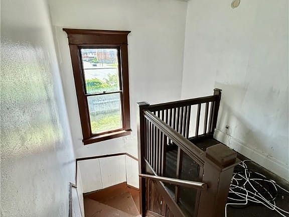 5th image of 851 E Delavan Ave #S