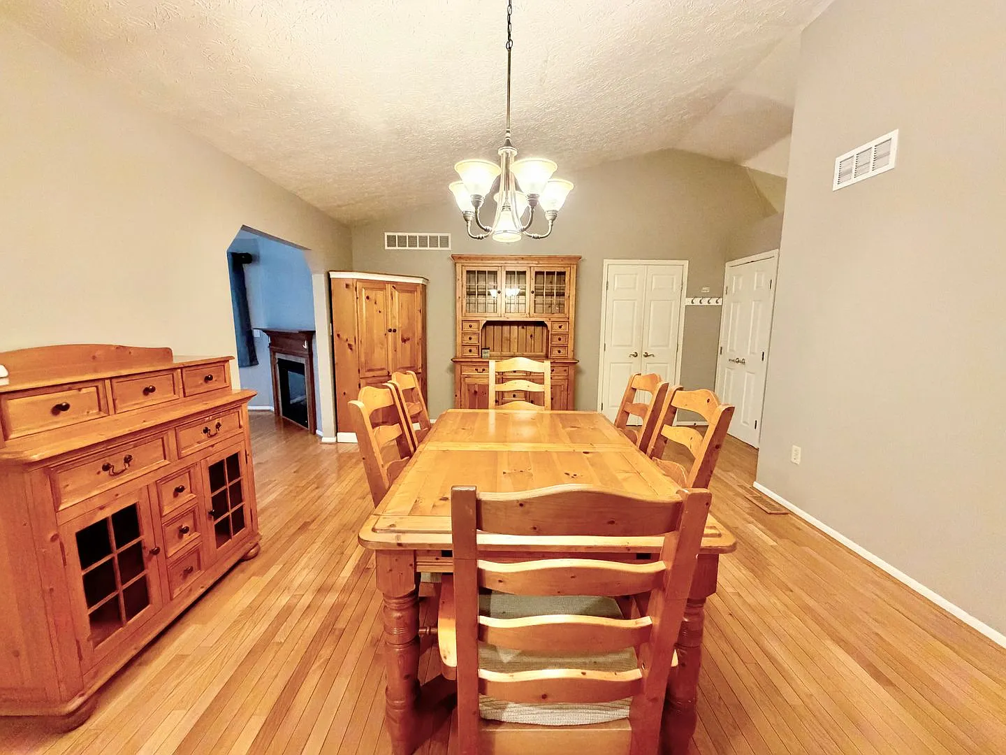 3 bed 2.5 bath with bonus room in Elsmere KY — Photo 4
