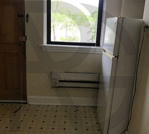2nd image of 4407 N Wolcott Ave #4409B1