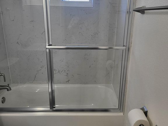 4th image of 207 Brown St APT 3