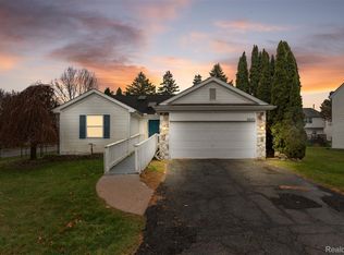 38185 Palmateer Rd, Westland, MI 48186