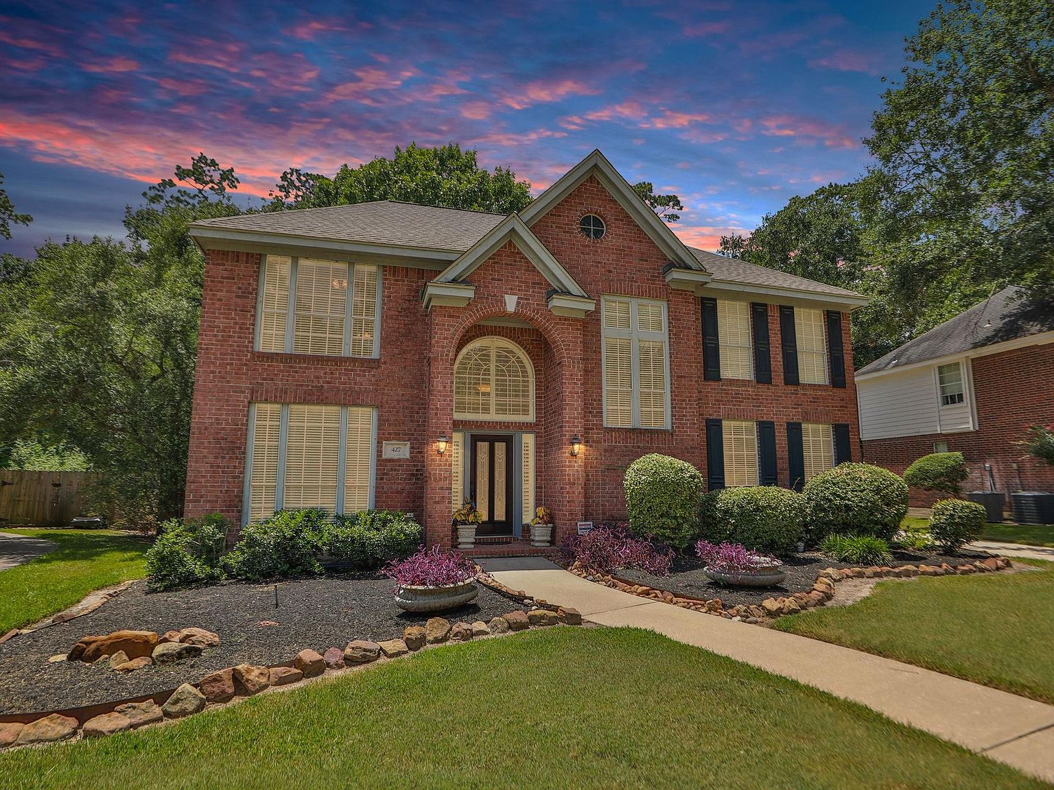 427 W North Hill Dr, Spring, TX 77388 [Price Cut $7,000] | Zillow