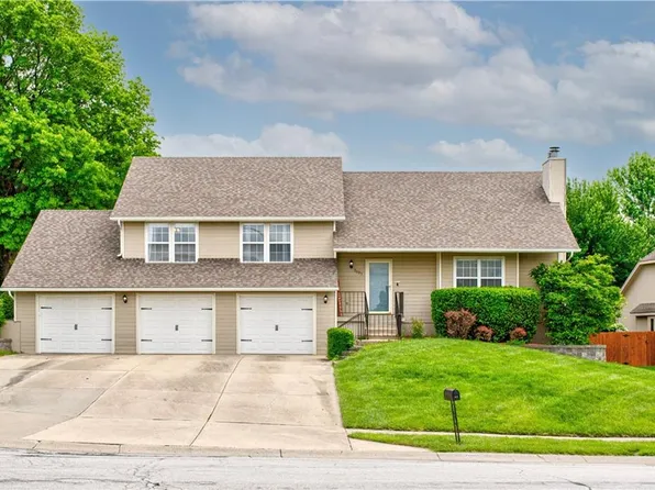 7005 N Montgall Ct, Kansas City, MO 64119