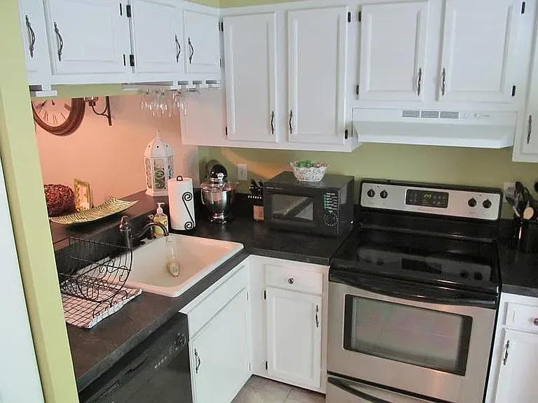 2410 Barnside Cir — Photo 7
