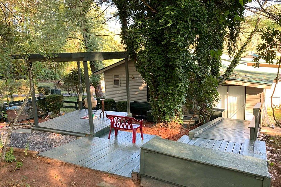 55 Chatuge Village Dr, Hayesville, NC 28904 Zillow