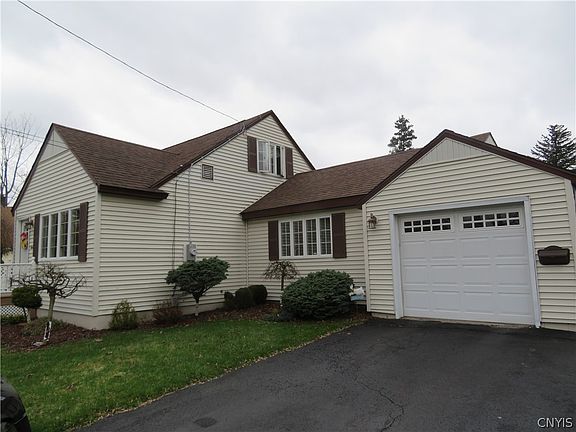 2nd image of 1664 Grandview Ave
