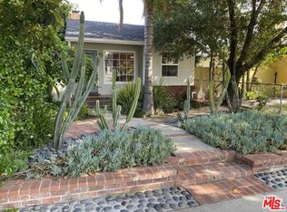 4208 W Chandler Blvd, Burbank, CA 91505