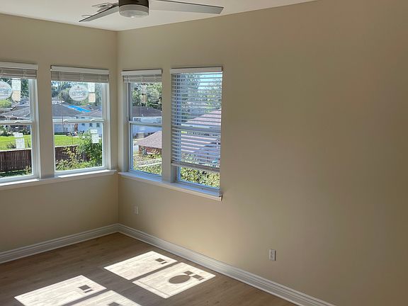 4th image of 4720 Dodt Ave #B