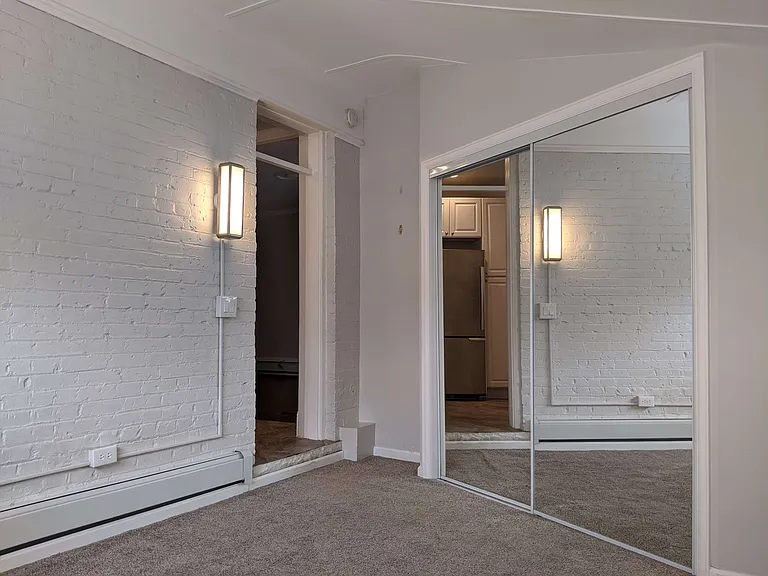 1218 Washington — Photo 15