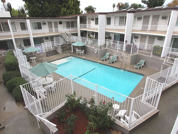 2nd image of 4800 Woodley Ave #14