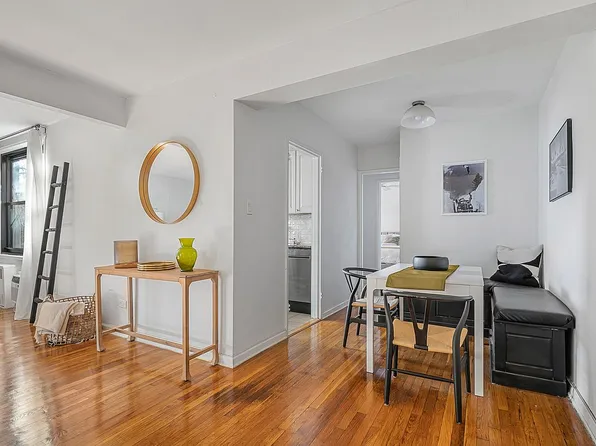 139-15 83rd Ave APT 415, Queens, NY 11435