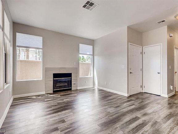 3rd image of 251 S Green Valley Pkwy Unit 1714