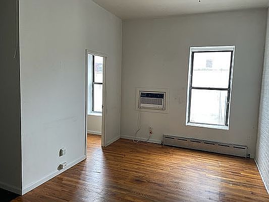 1st image of 119 Avenue D APT 4F