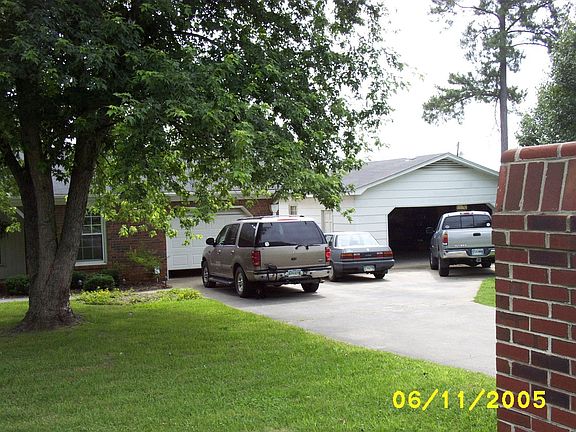 2 car detached garage