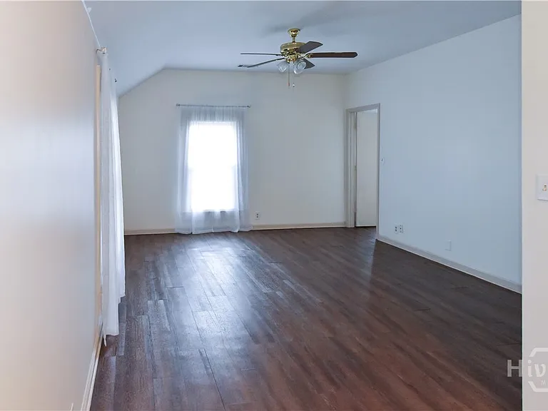 302 E Jefferson St #2 — Photo 9