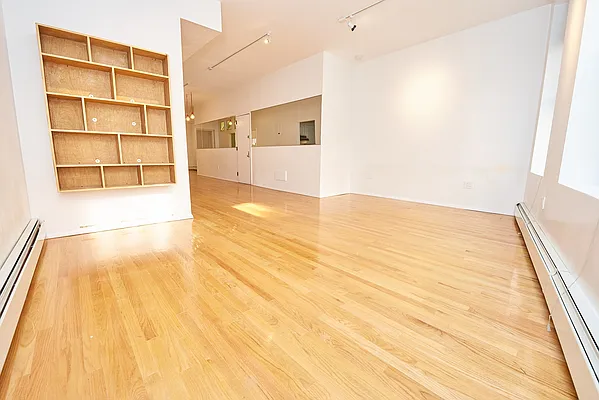 Rented by One Eleven Residential, Inc. | media 9