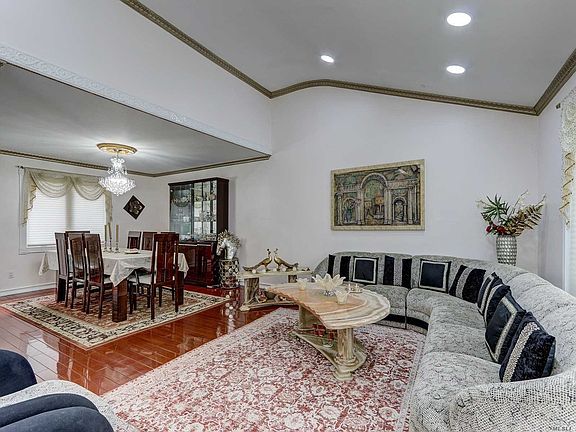 2nd image of 40 Sullivan Dr