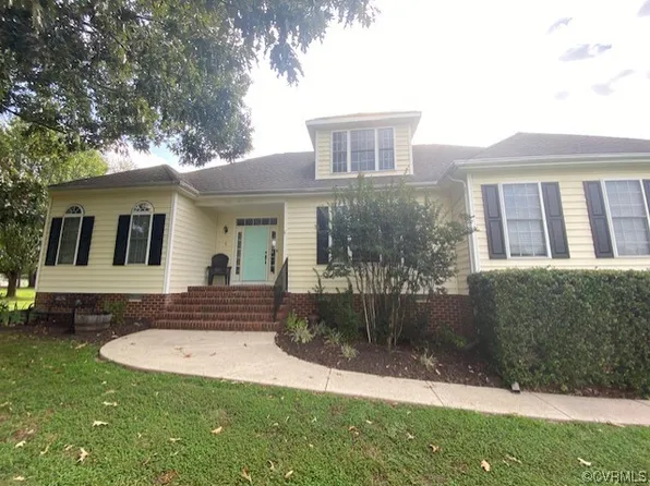 6405 Cookes Farm Dr, Henrico, VA 23231