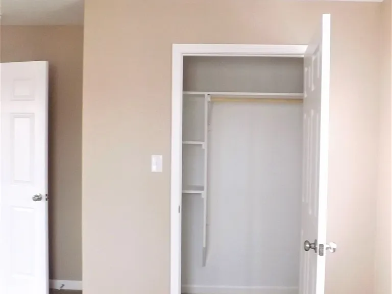 2 Bedroom 1 Bath — Photo 14