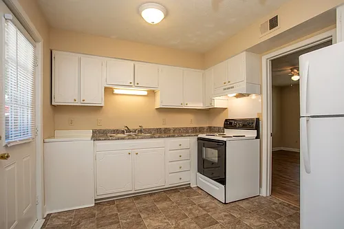 Green Valley Court Apartments Photo 1